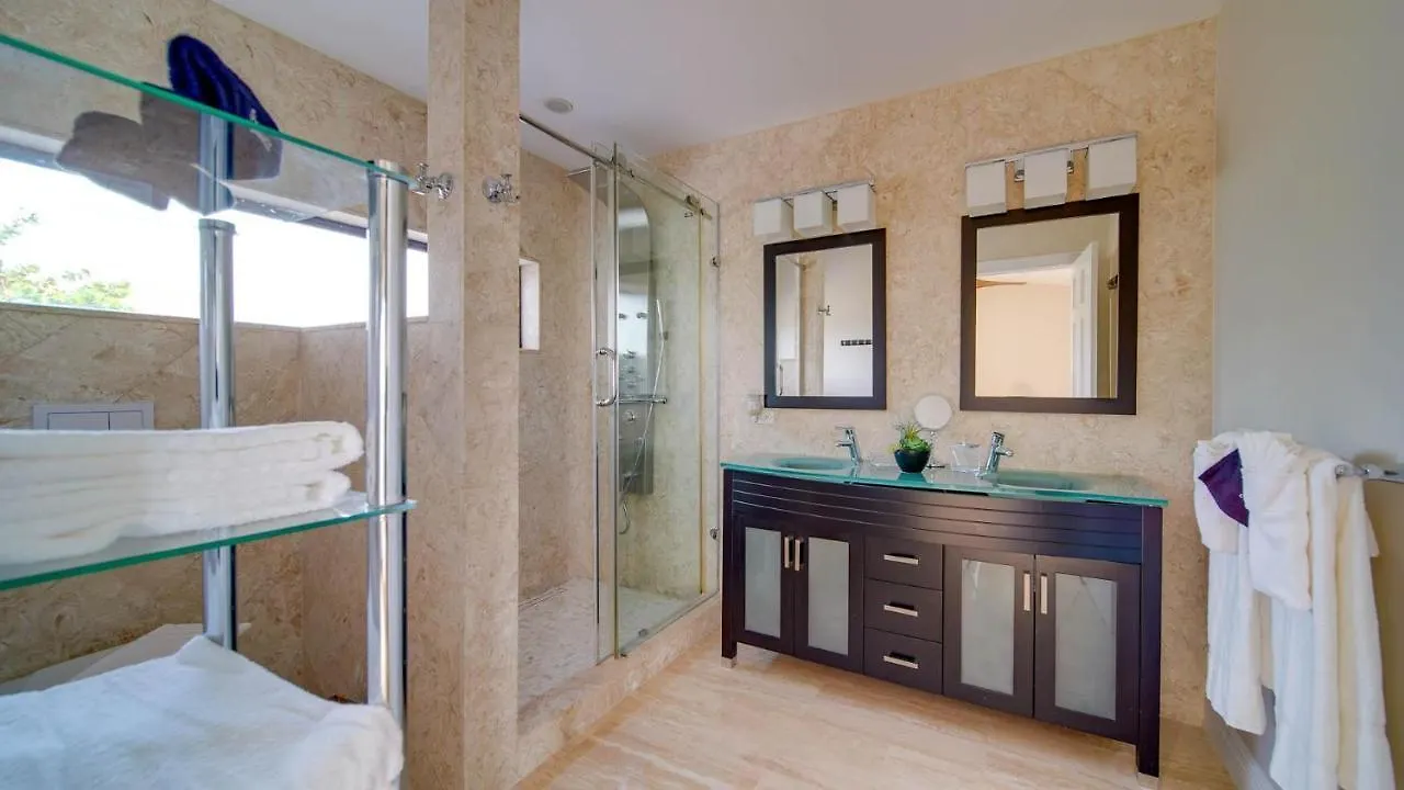 Seven Mile View Condo #2 West Bay