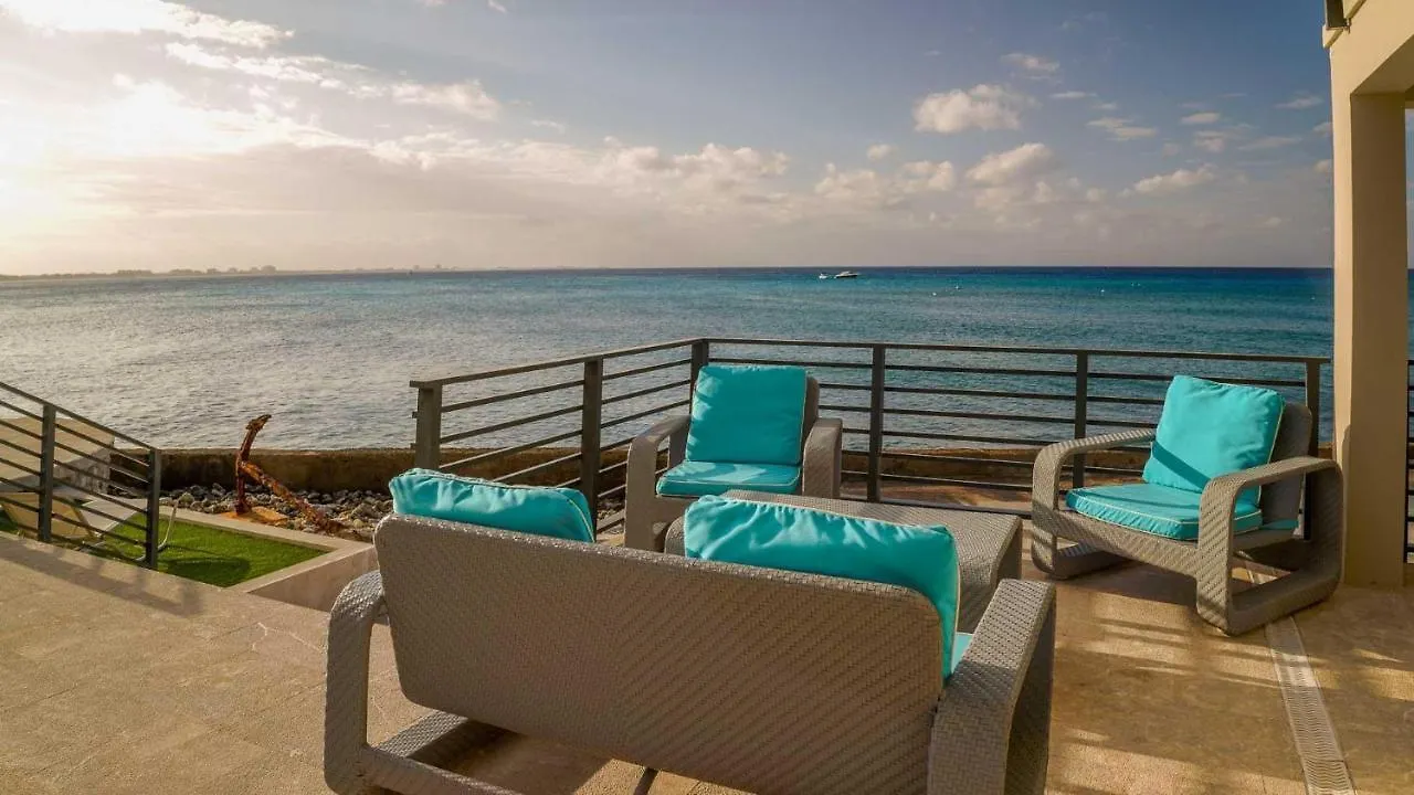 Seven Mile View Condo #2 West Bay Holiday home