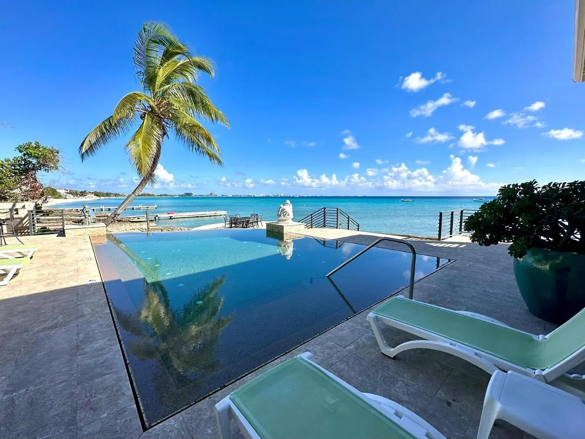 Holiday home Seven Mile View Condo #2 West Bay Cayman Islands